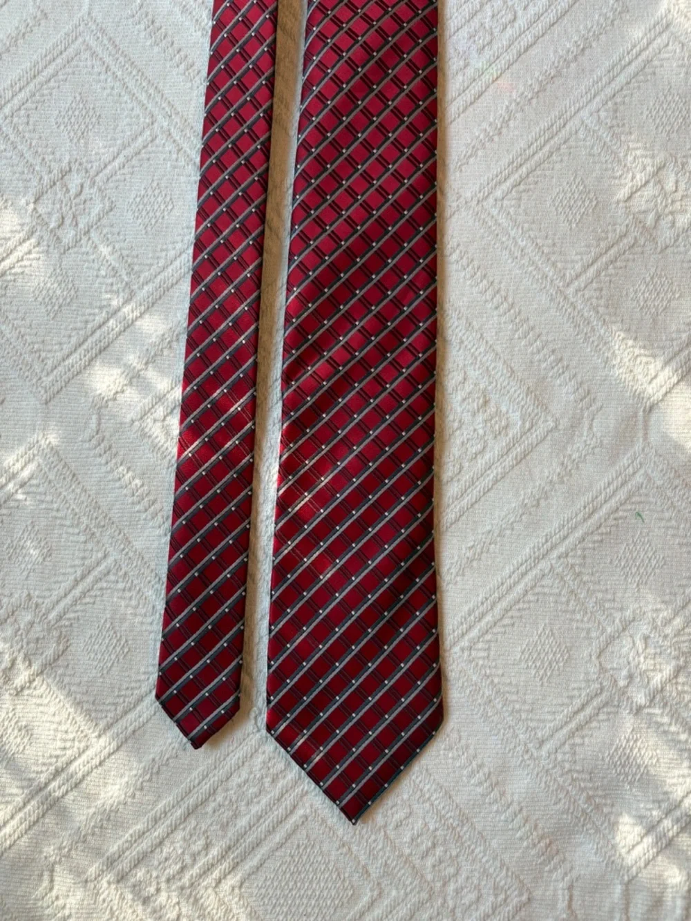 David Taylor Collection Red Geometric Plaid Men's Necktie 3.25